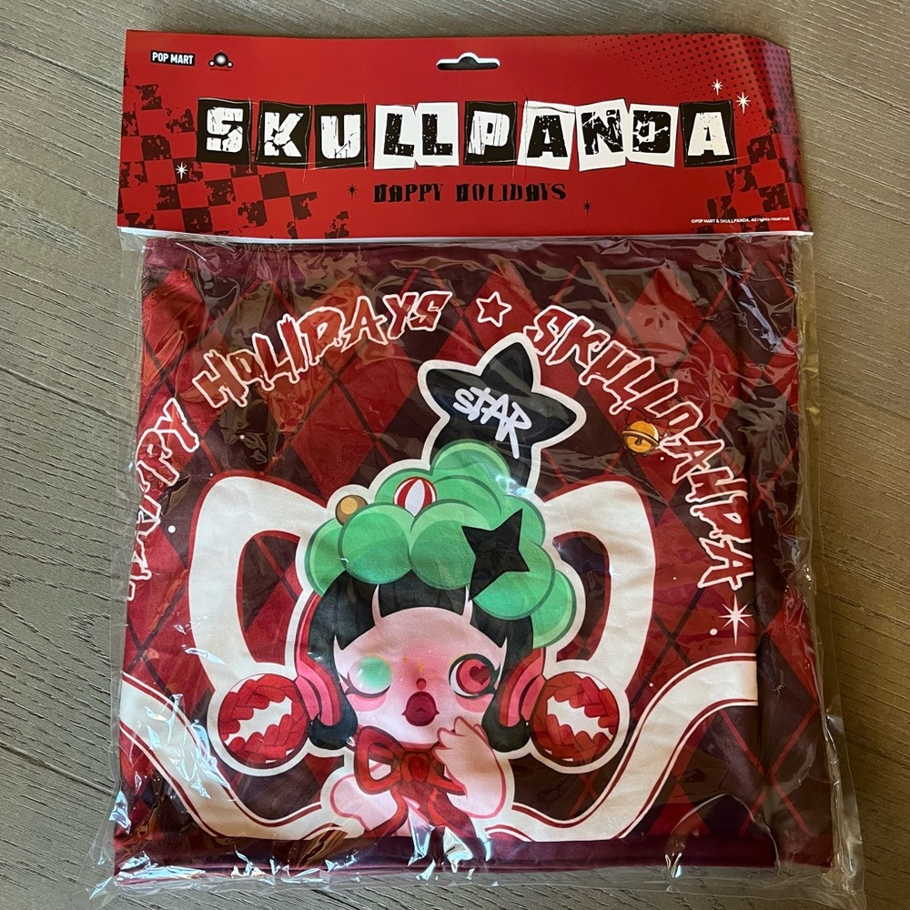 Skullpanda Christmas Table Runner Home Fabric Decorations Pom Pom Scarf Holiday